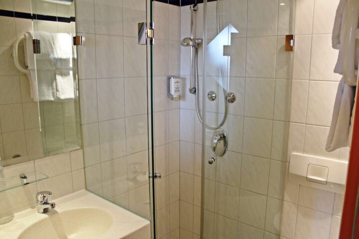 Clean Restrooms