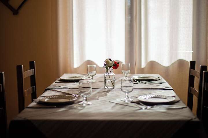 Dining 15 of 65