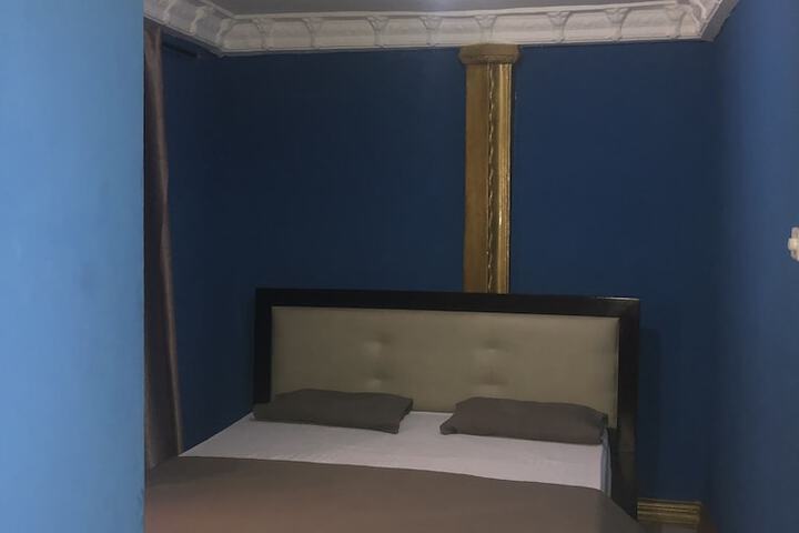 Room 3 of 21