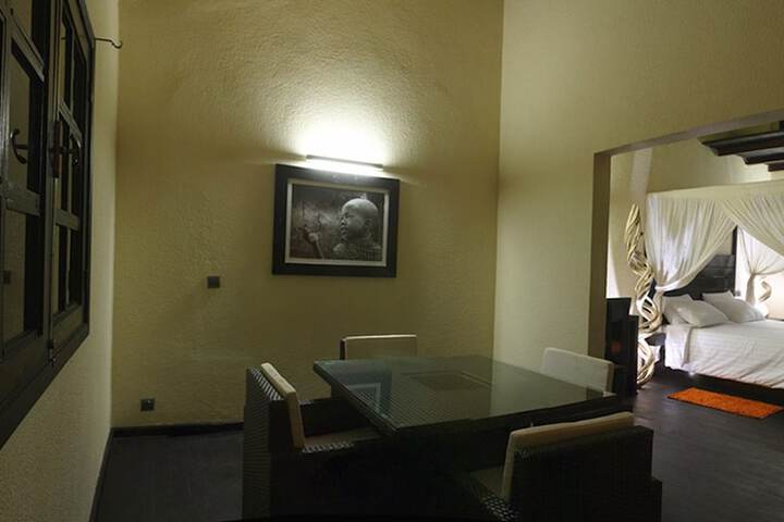 Room 15 of 36