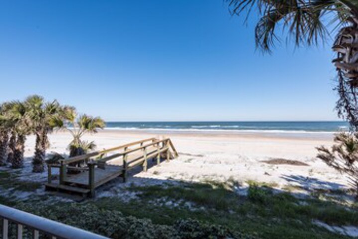 Ponte Vedra Colony Circle 11 by Distinctive Beach Rentals in Ponte Vedra Beach, FL