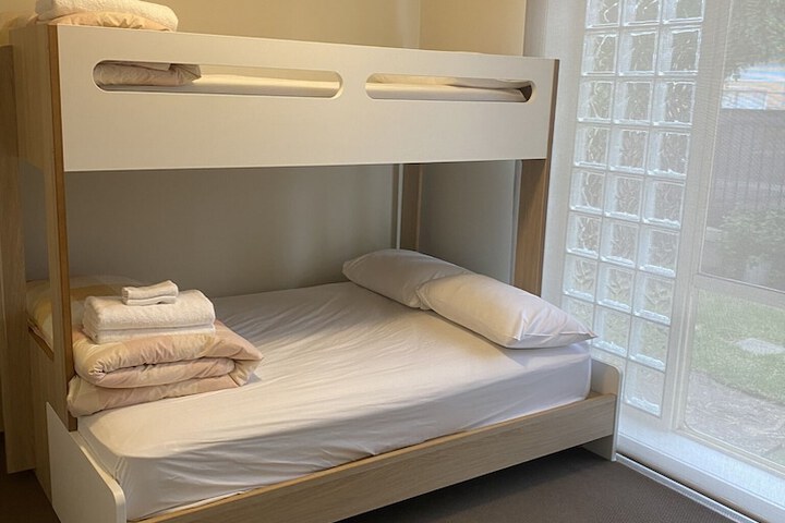 Room 28 of 92