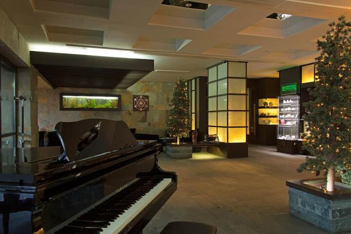 Hotel Interior 5 of 39