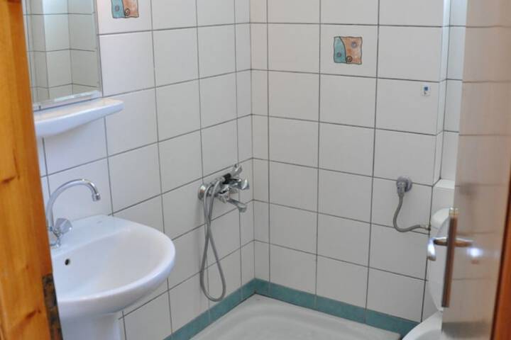 Room 7 of 20