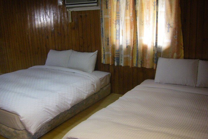 Room 16 of 43