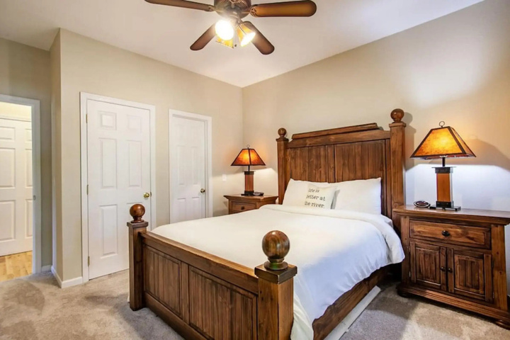 Room 2 of 22