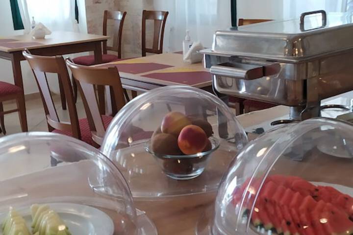 Dining 138 of 177
