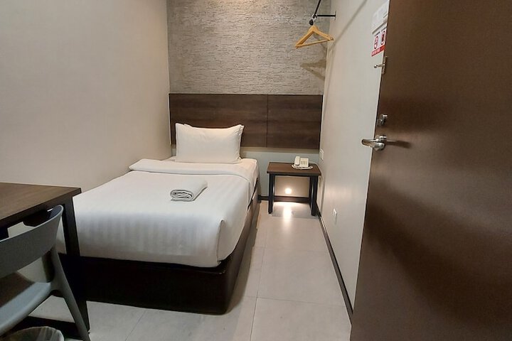 Room 80 of 138
