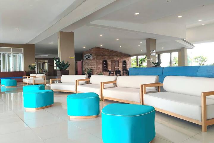 Hotel Lobby