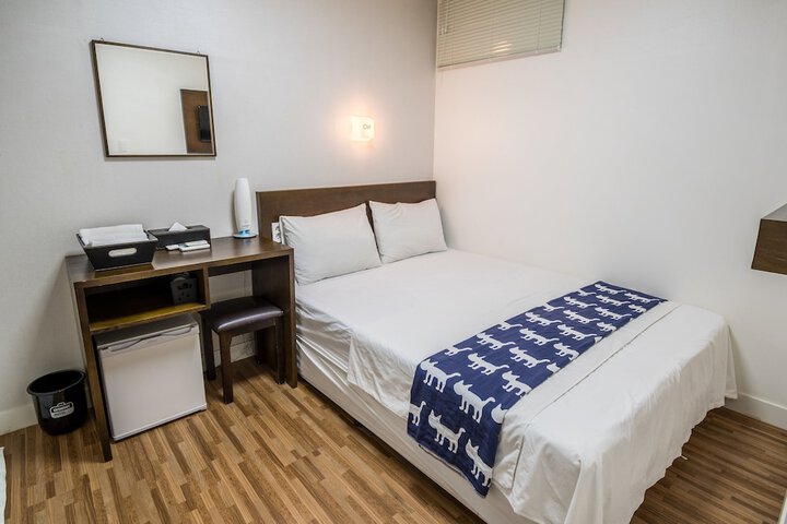 Room 21 of 81