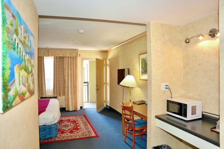 Room 16 of 51