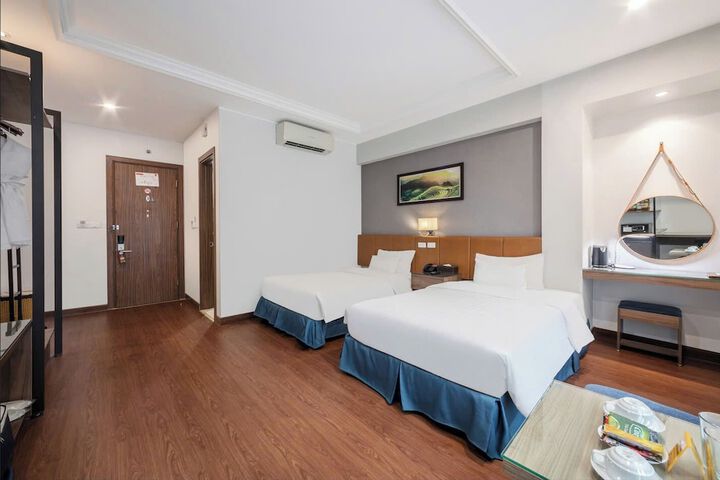 Room 7 of 23