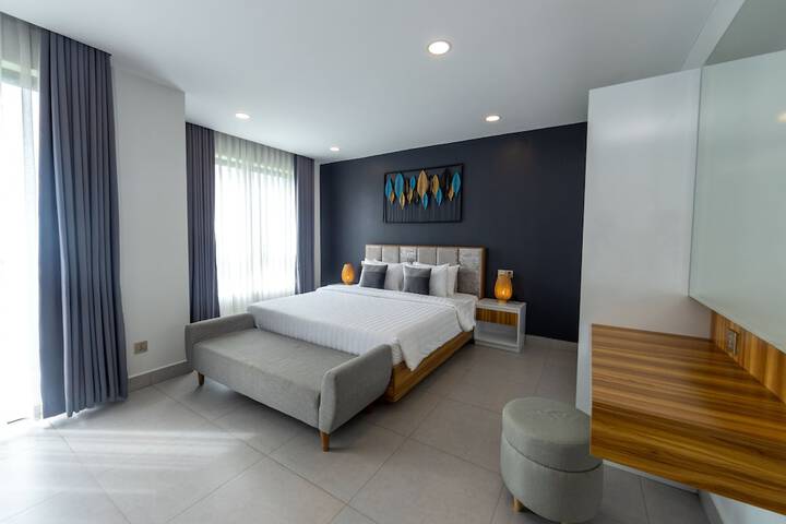 Room 4 of 63
