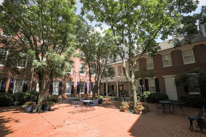 Hotel Exterior 78 of 80