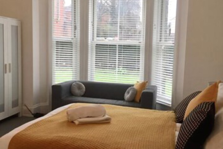 Room 10 of 23