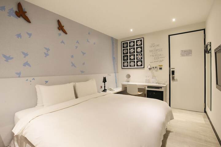 Room 31 of 51