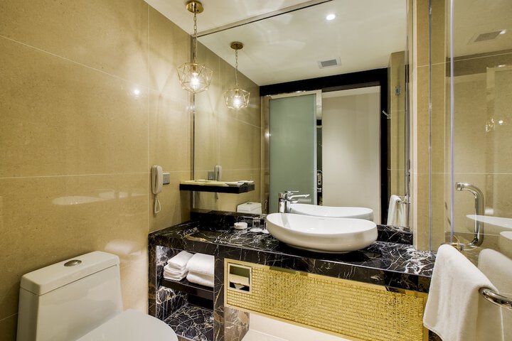 Clean Restrooms