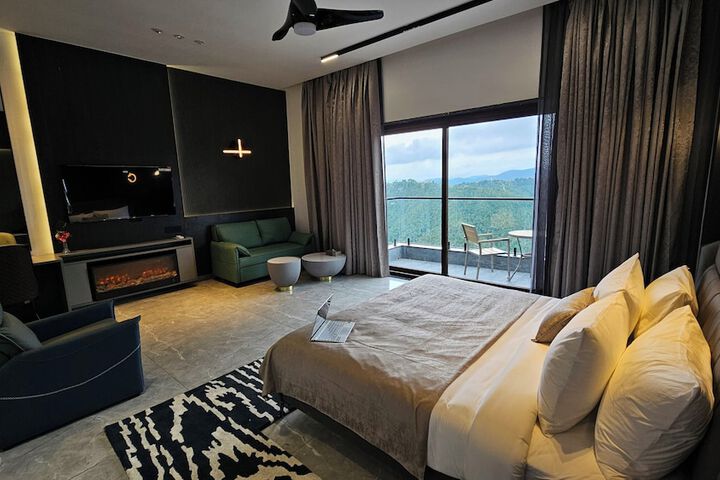 Room 17 of 55