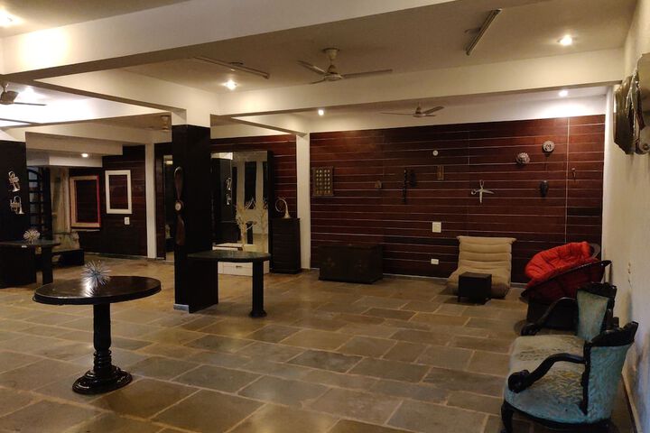 Ballroom/Hall 49 of 68