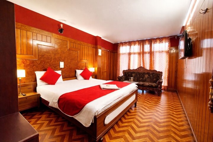 Room 15 of 23