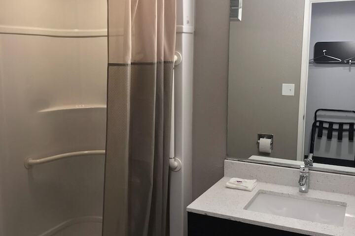 Room 83 of 132