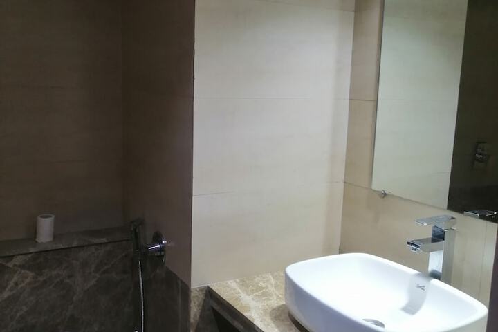 Room 132 of 181