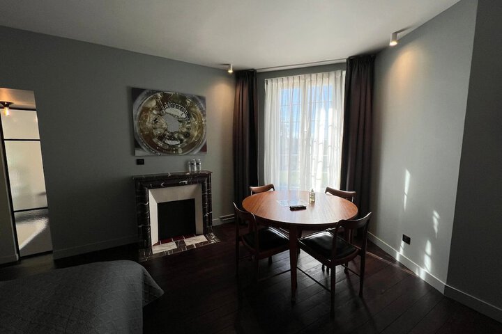 Room 38 of 56