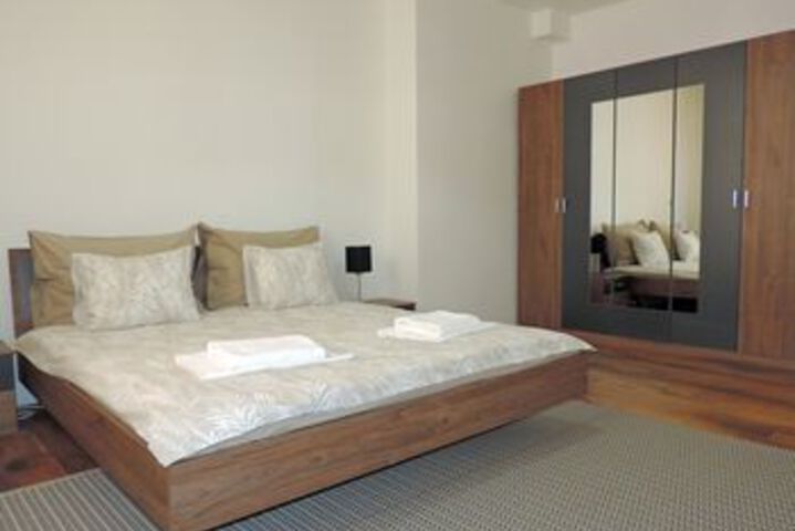 Room 12 of 71