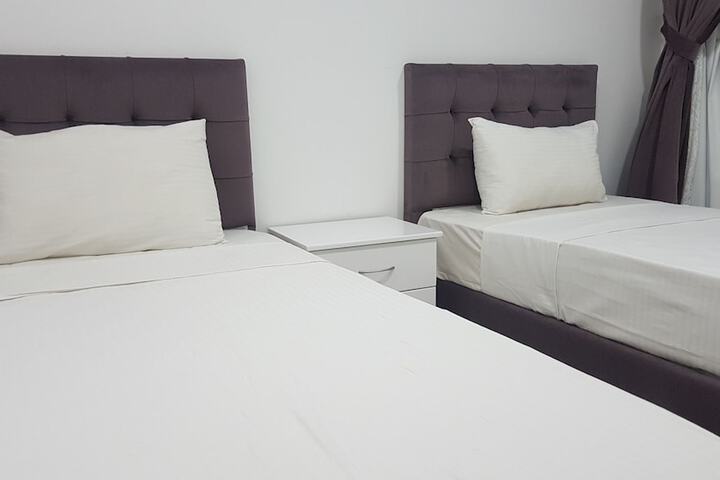 Room 6 of 48