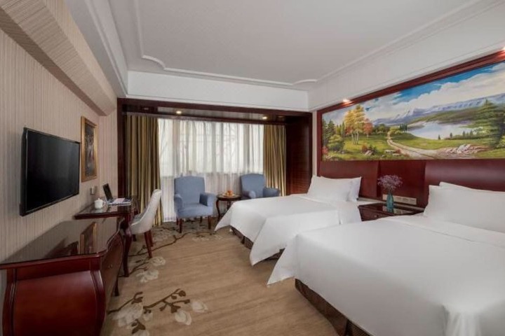 Room 6 of 6