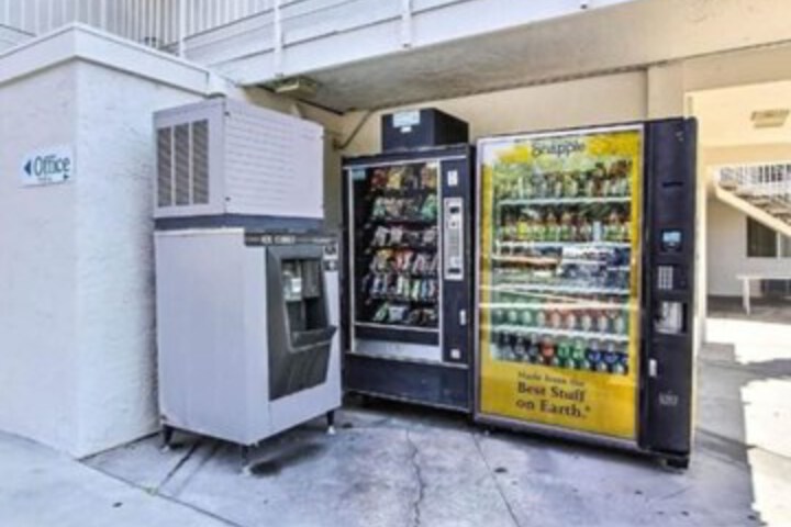 Hotel Interior 20 of 27