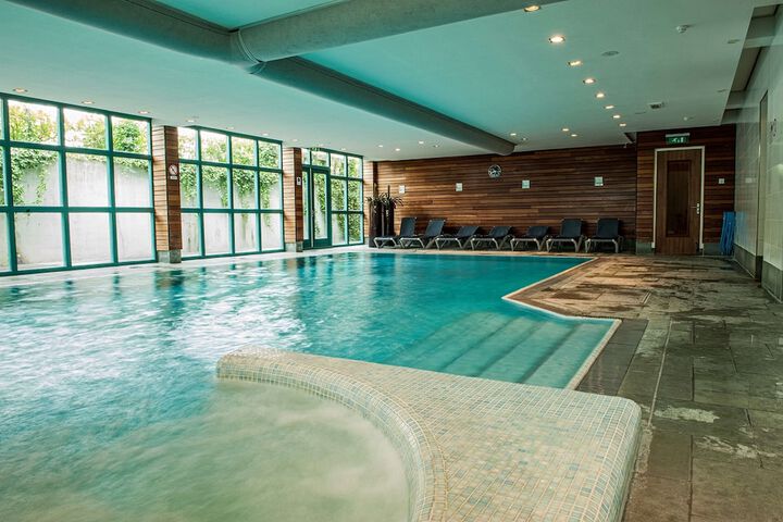 Pool 60 of 101
