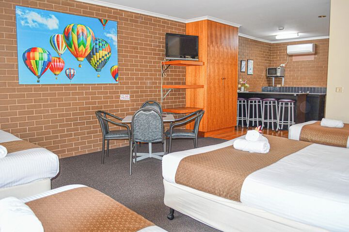 Room 47 of 99