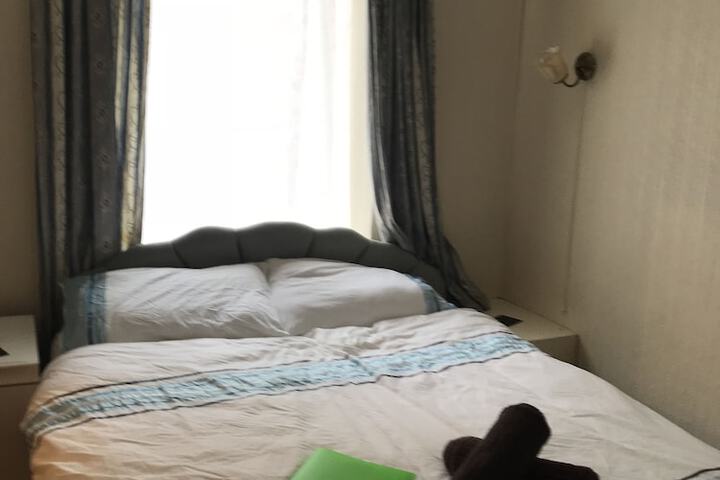 Room 5 of 48