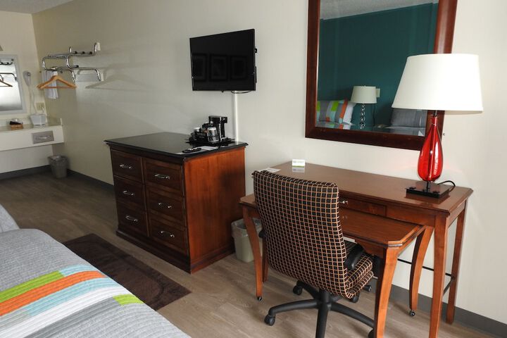 Room 8 of 46