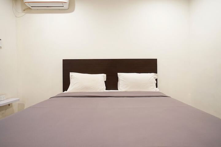 Room 4 of 49