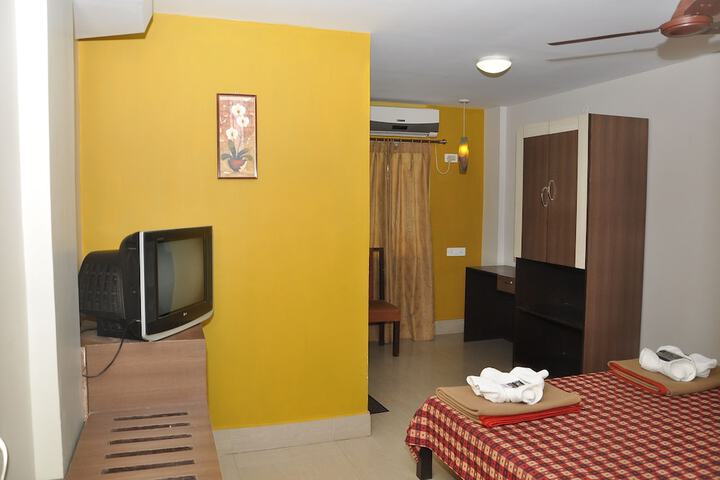 Room 27 of 169