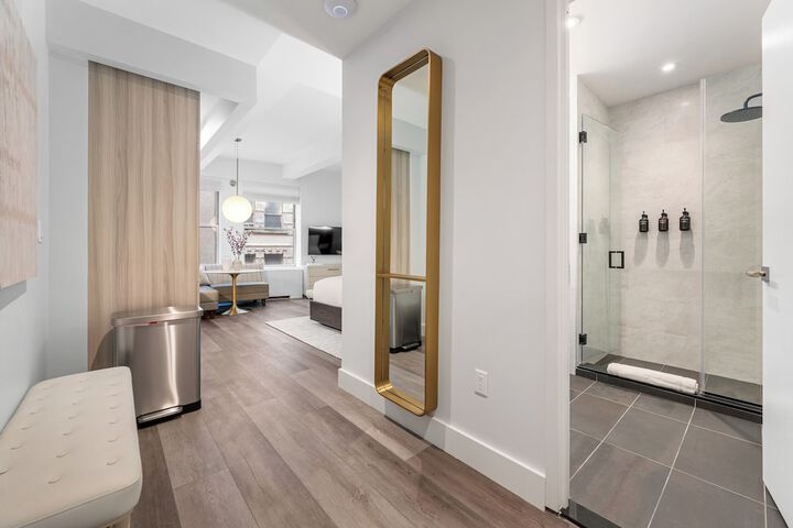 Room 427 of 626