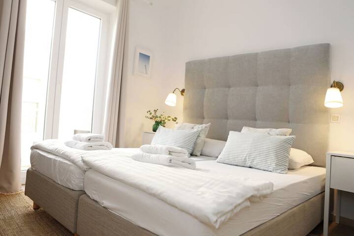 Room 25 of 104