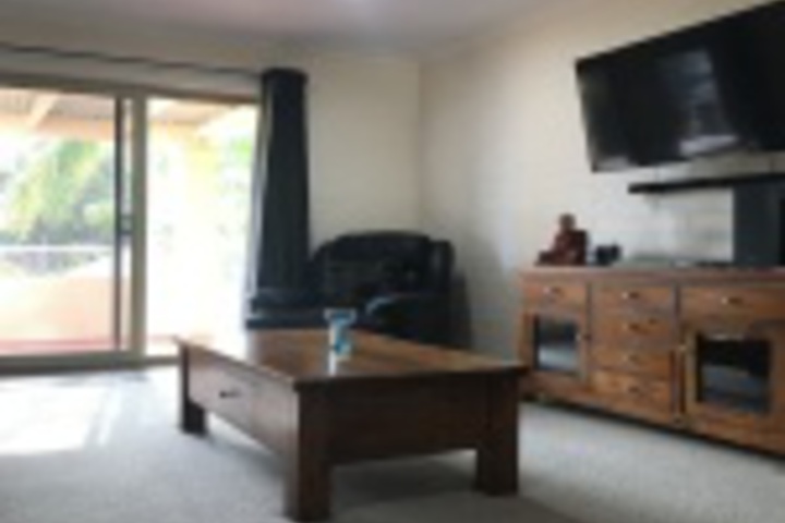 Room 181 of 348