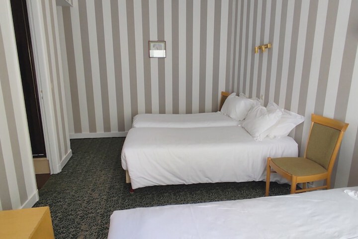 Room 41 of 86