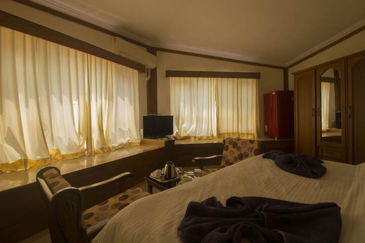Room 16 of 46