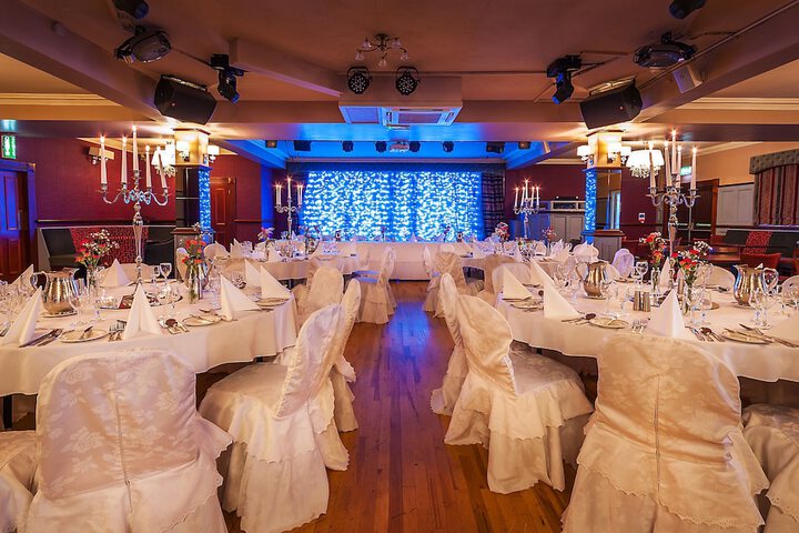 Ballroom/Hall 24 of 28