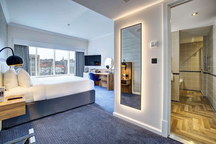 Room 54 of 192