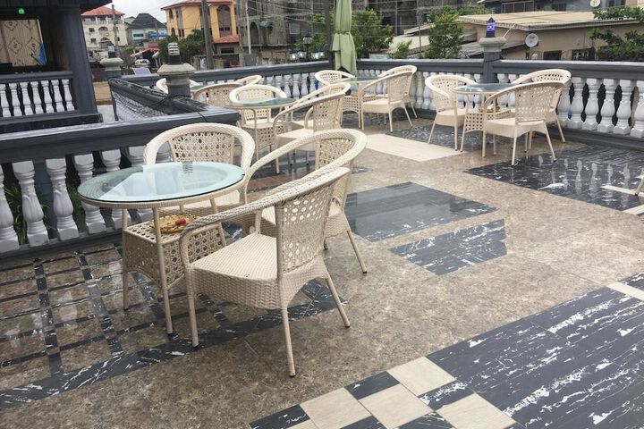 Terrace/Patio 15 of 17