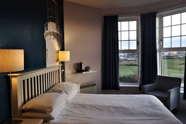 Room 3 of 88