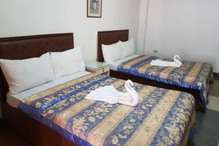 Room 10 of 44
