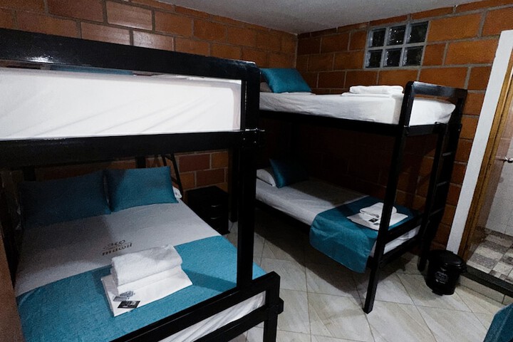 Room 28 of 50