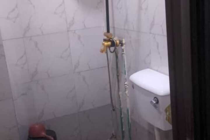 Room 5 of 7