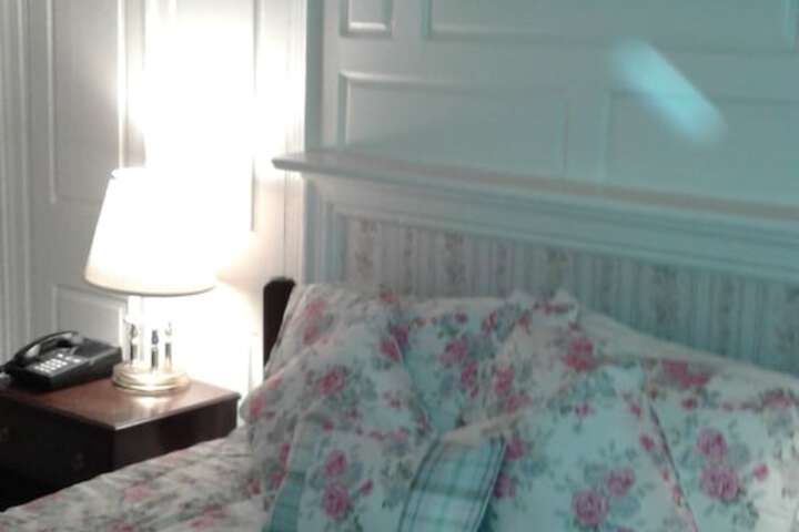 Room 28 of 42